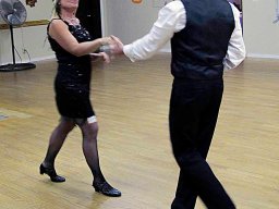 BB 30 GOOD LOOKING FLAPPER